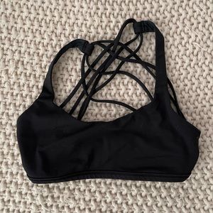 Lululemon sports bra - size 4
